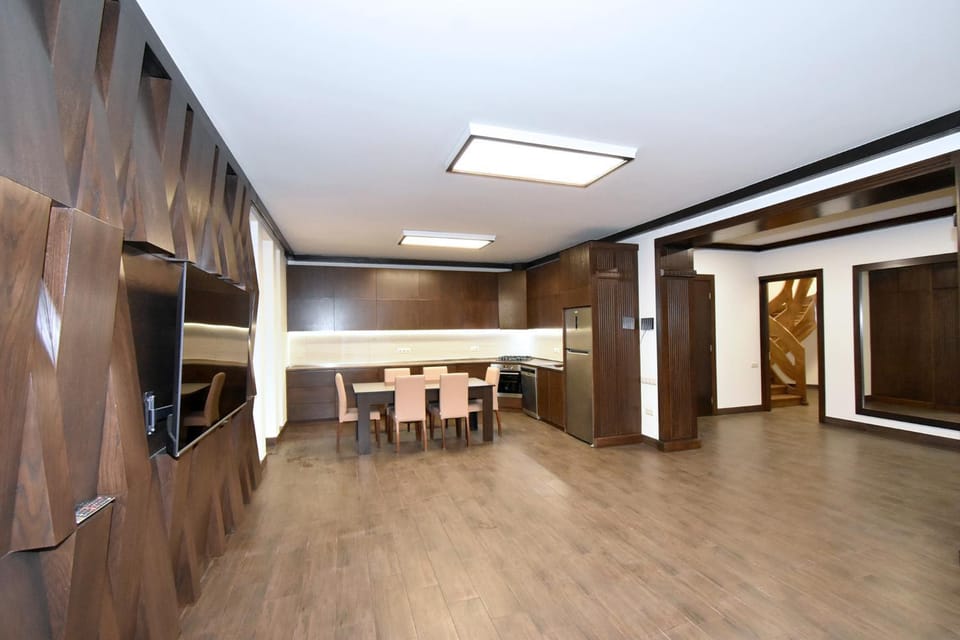 TV and multimedia, Kitchen or kitchenette, Dining area