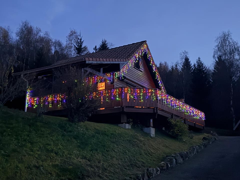 Chalet avec jacuzzi privé, vue sur les Vosges Chalet in Bourgogne-Franche-Comté