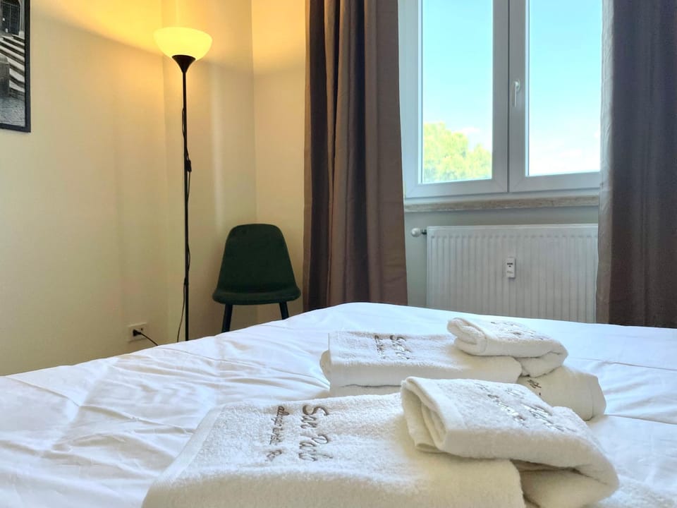Onesti House - San Paolo Apartment in Rome