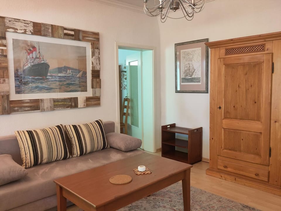 Große Kutscherwohnung Apartment in Kiel