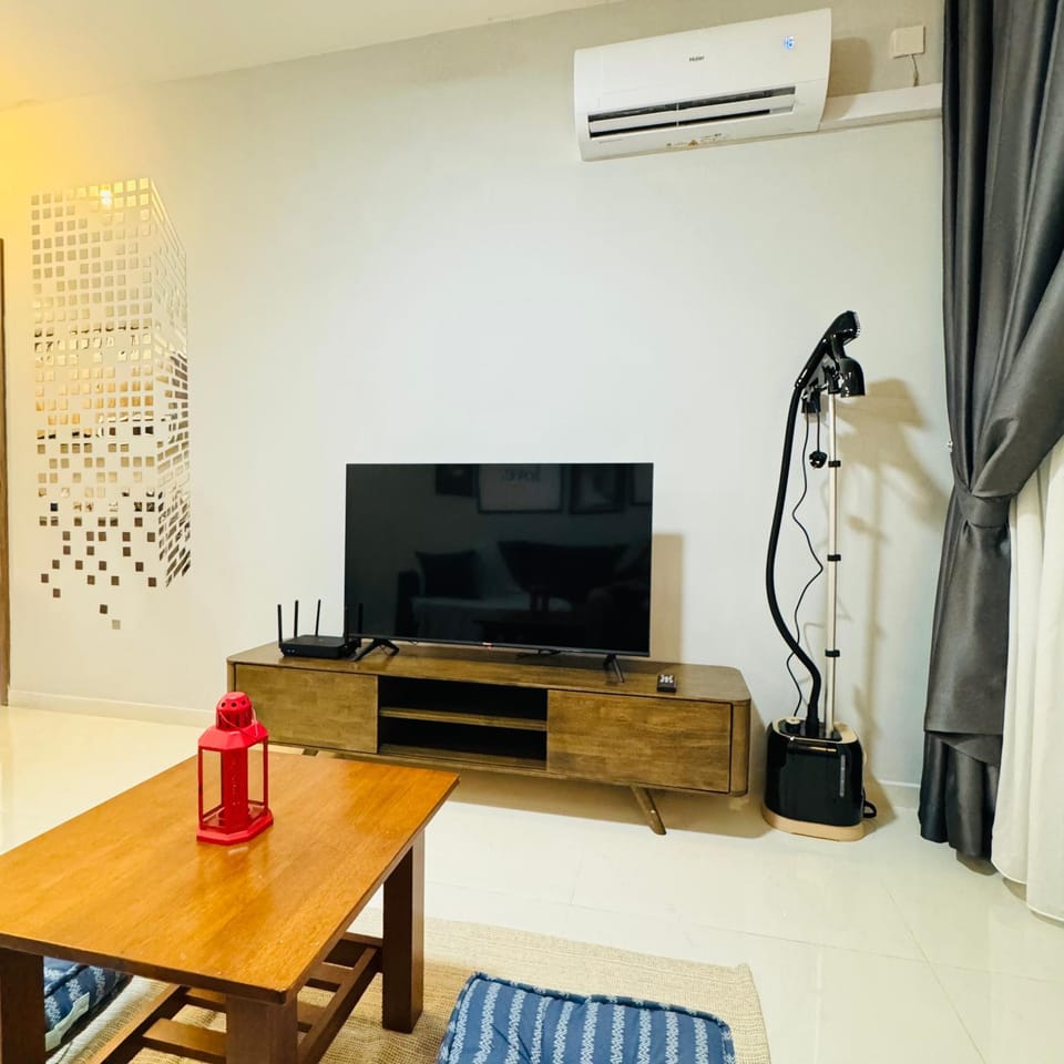 TV and multimedia, Living room, Seating area, flat iron, air conditioner
