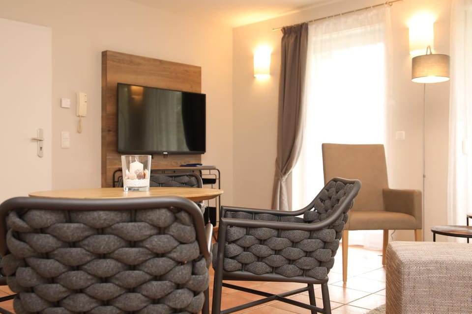 TV and multimedia, Coffee/tea facilities, Balcony/Terrace, Living room