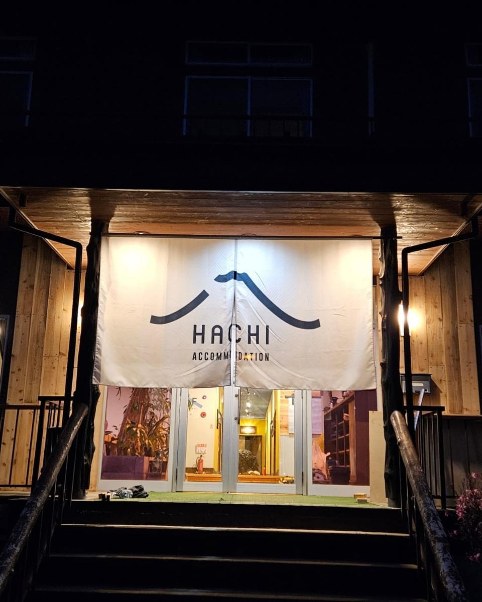 Property building, Facade/entrance, Night