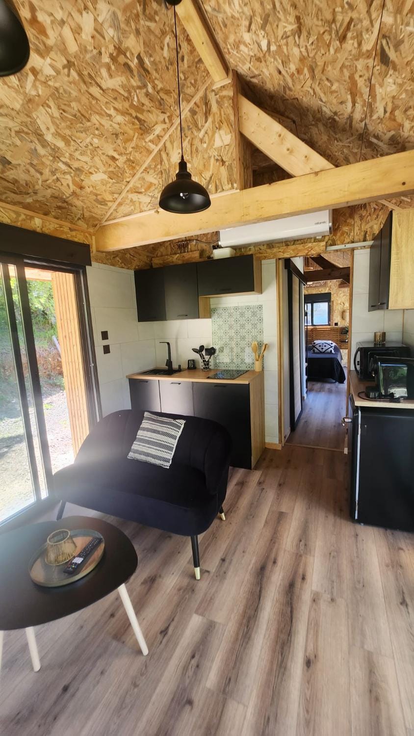 Living room, Seating area, kitchen