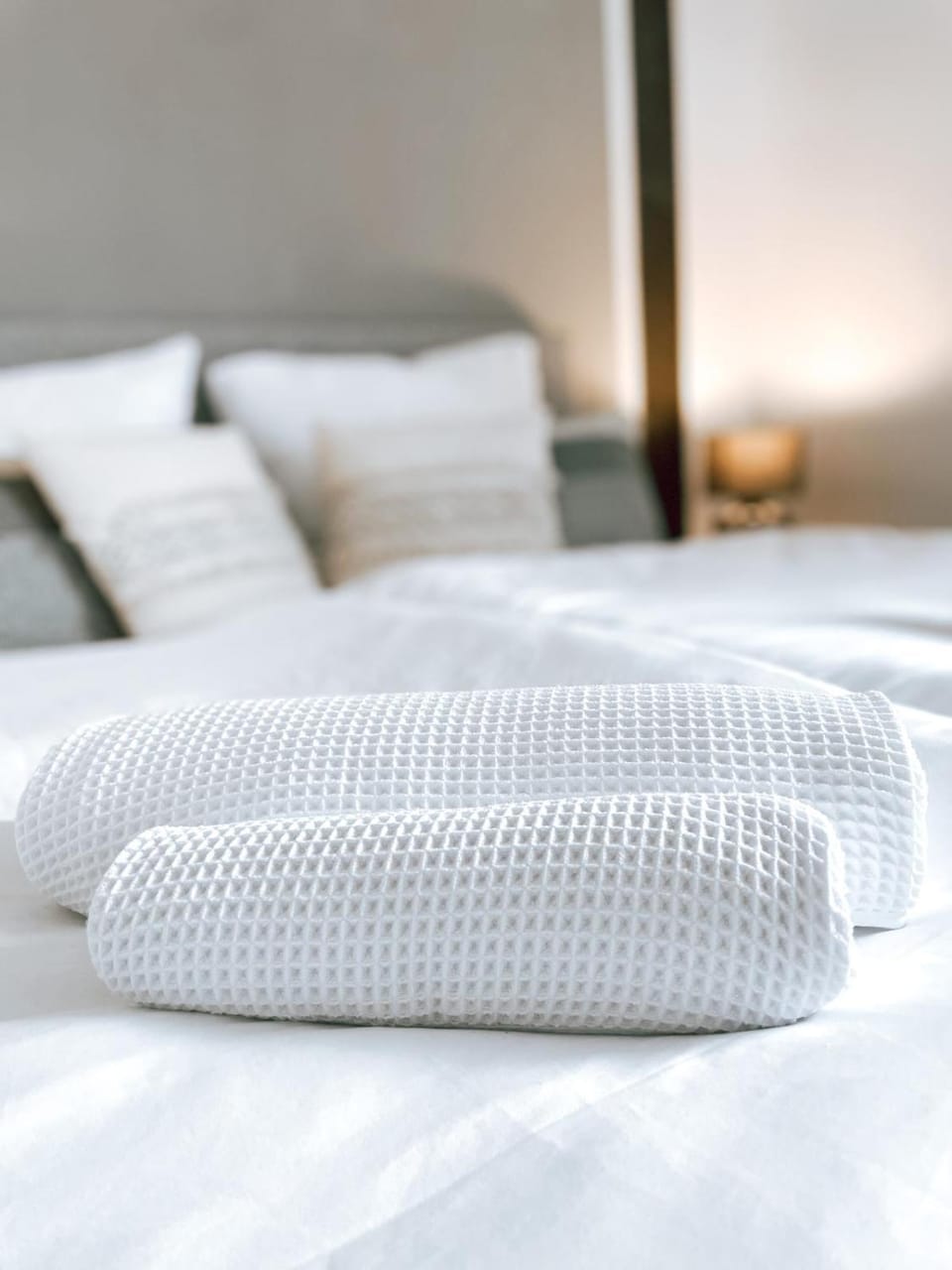Bed, Photo of the whole room, Bedroom, towels