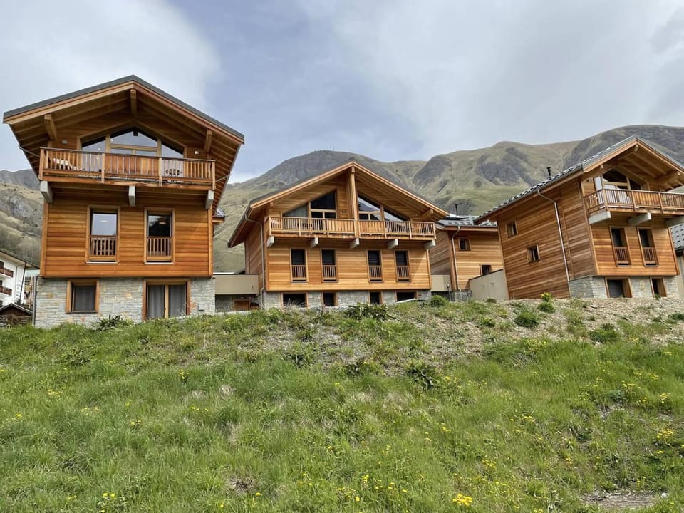Chalet Denté - Triplex - 6 personnes Chalet in Saint-Sorlin-d'Arves