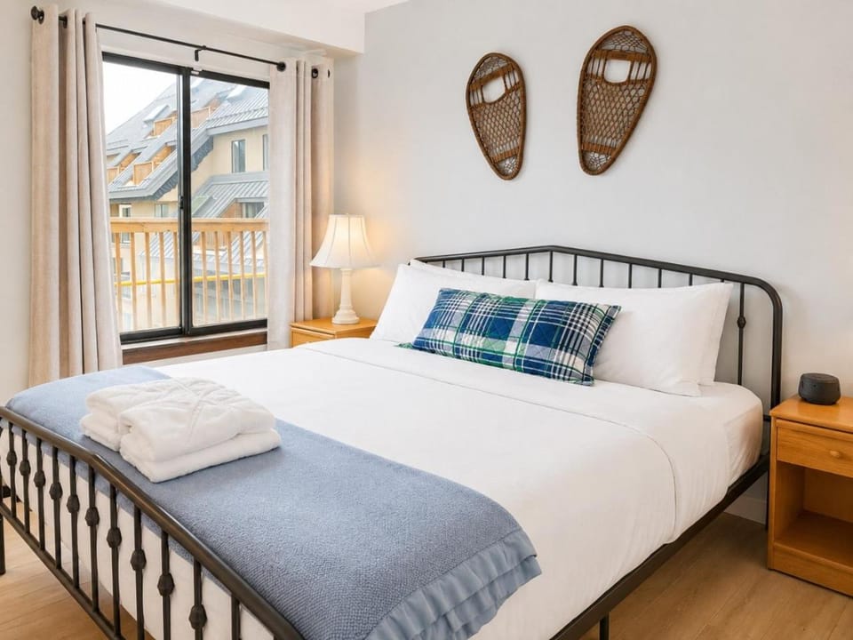 BaseLoj - Pool, Firepit, Bike to Mountain! Apartment in Mendon