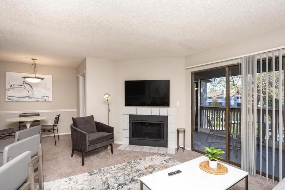 Landing at Northgreen at Carrollwood - 2 Bedrooms in Greater Northdale Apartment in Lake Magdalene