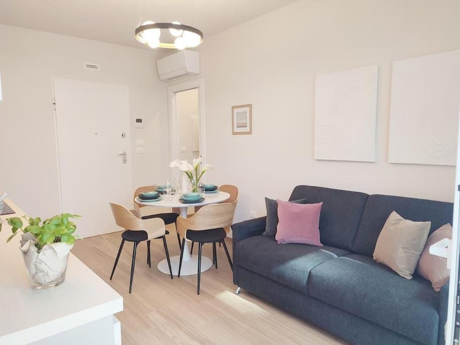 Suite Dream piano terra ampia corte e posto auto Apartment in San Benedetto del Tronto
