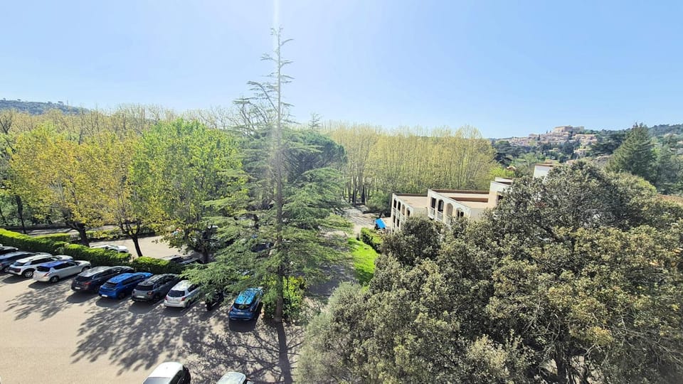 View (from property/room), Parking