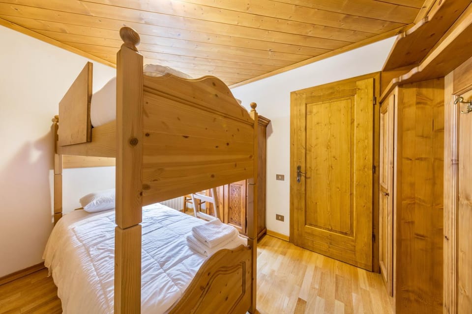 Property building, Living room, Bedroom