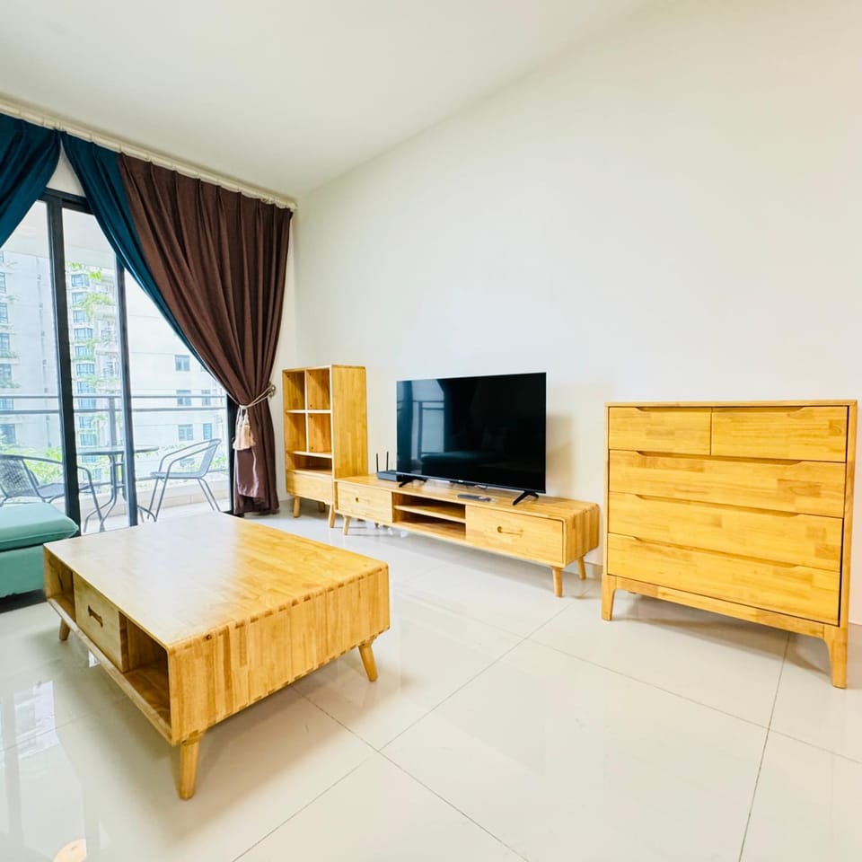 Bed, TV and multimedia, Living room, Photo of the whole room, Seating area