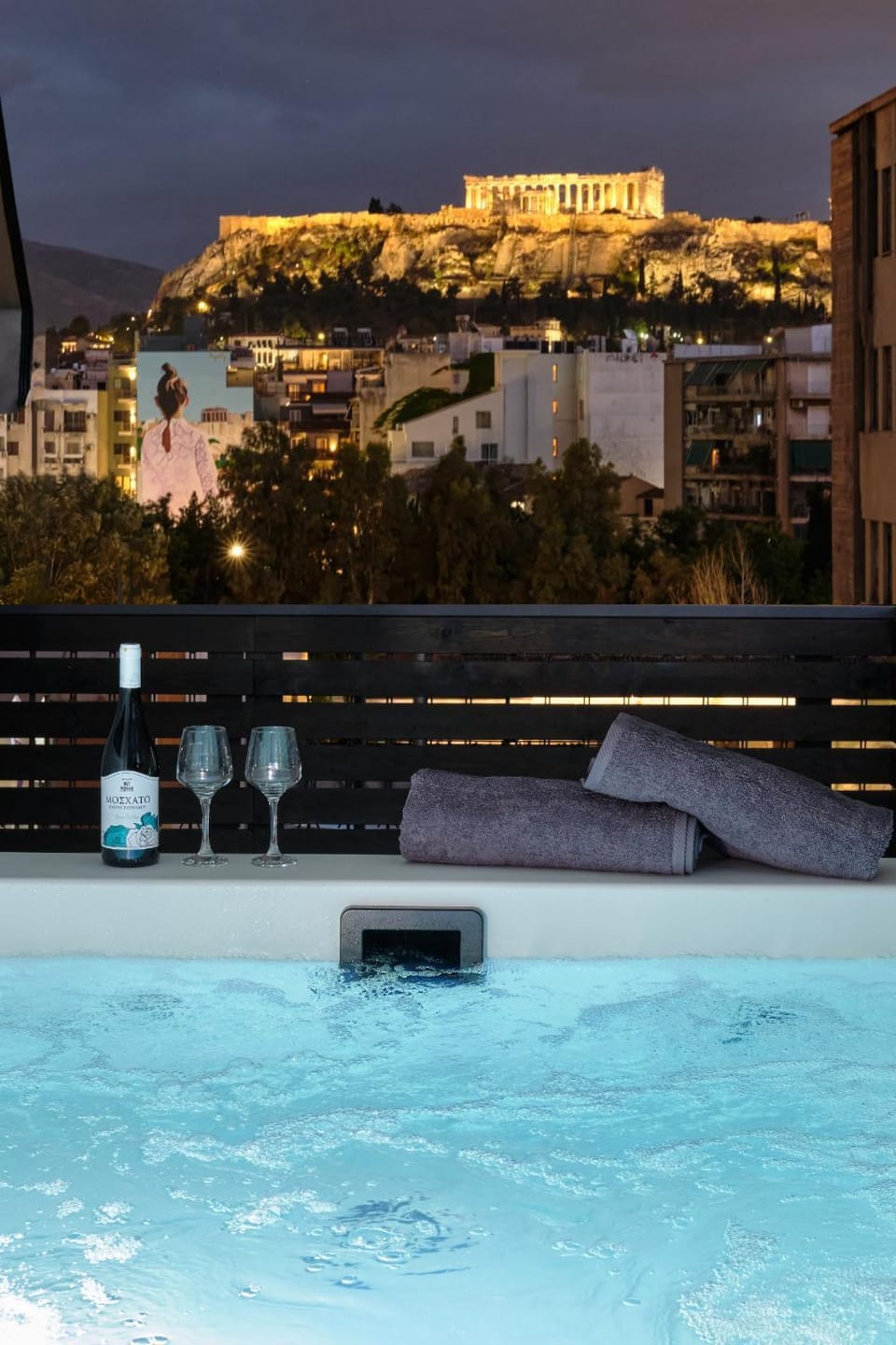 View (from property/room), View (from property/room), Landmark view, Landmark view, Pool view