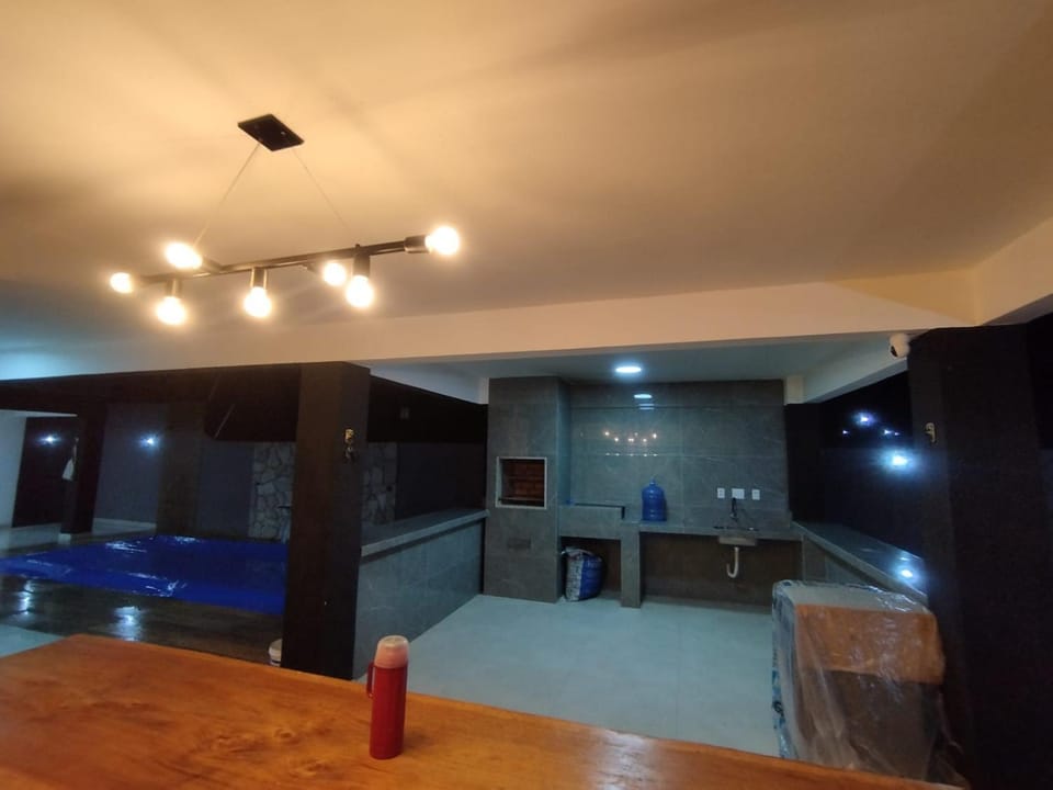 BBQ facilities, Kitchen or kitchenette
