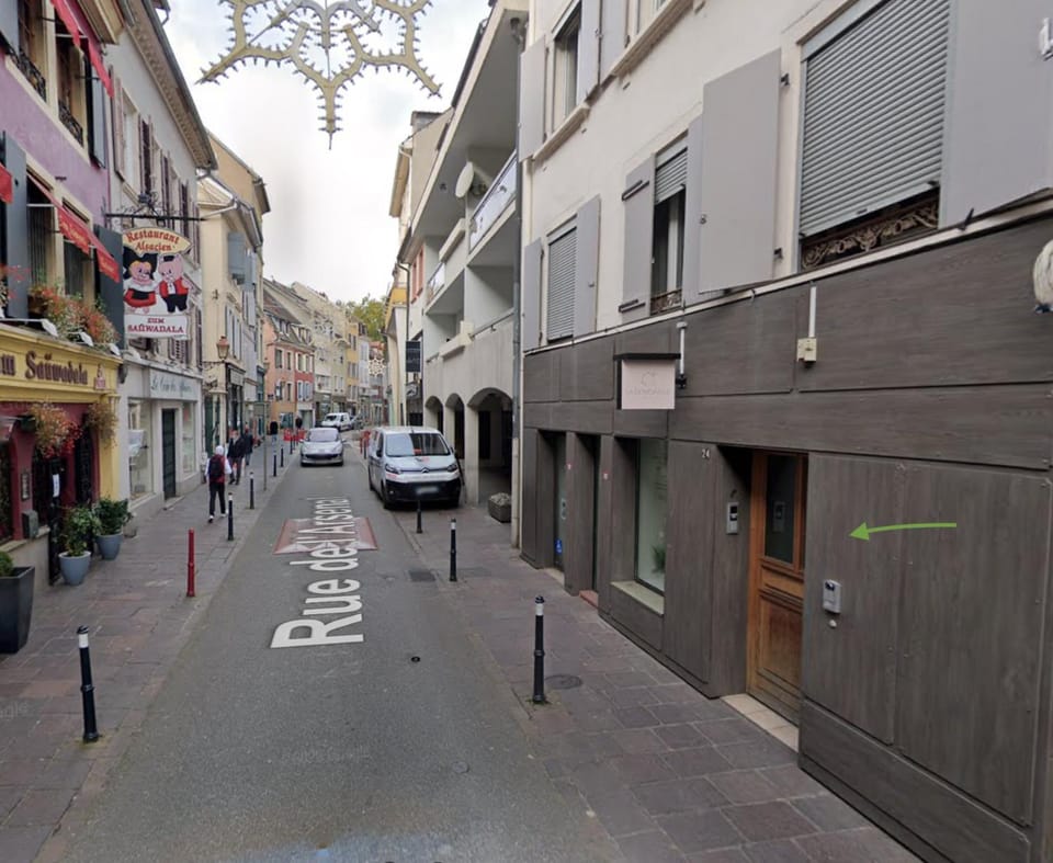 Property building, Neighbourhood, City view, Street view, Location