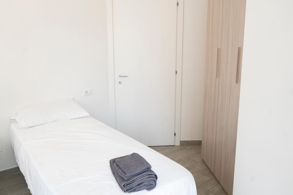 Bed, Photo of the whole room, Bedroom, towels, wardrobe