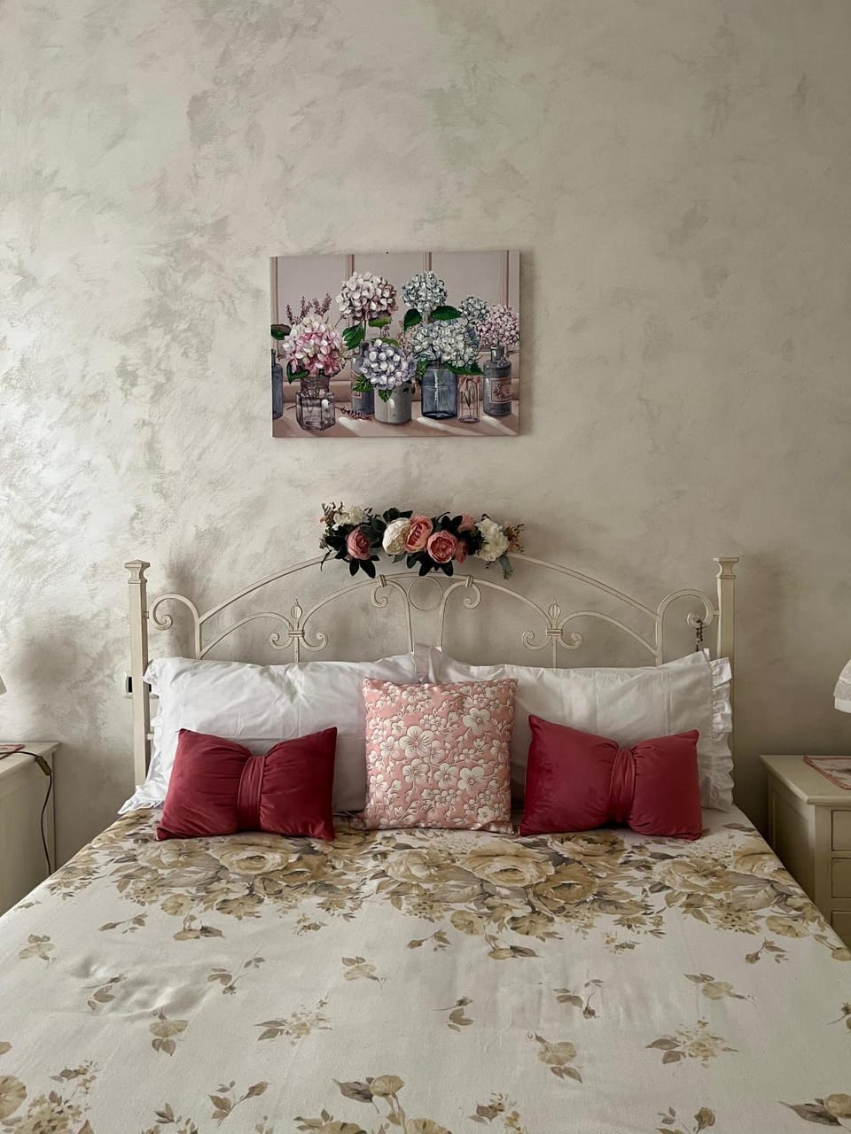 Bed, Decorative detail