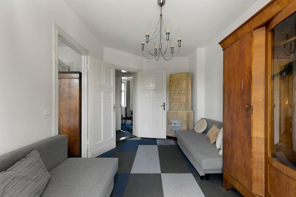 Bed, Living room, Seating area, wardrobe