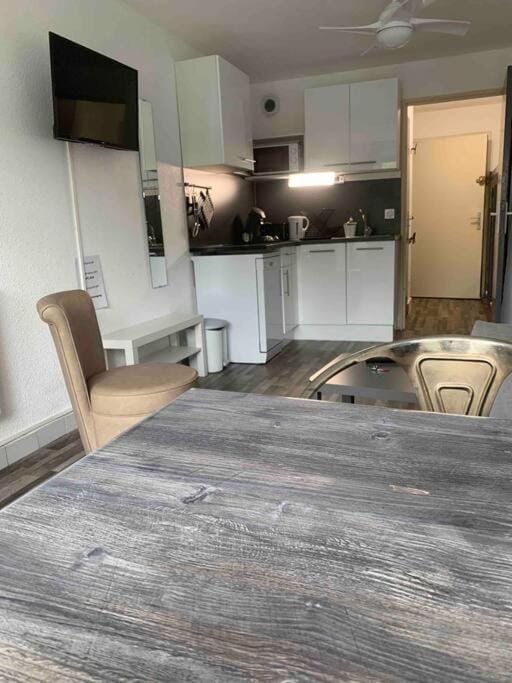 Grand studio, piscines, proche plage Apartment in Le Grau-du-Roi