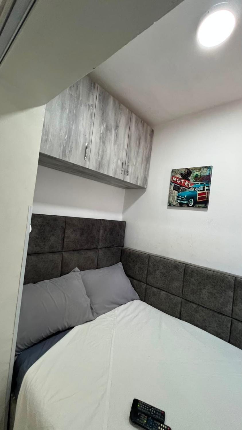 Cozzy Studio Flat Apartment in Tirana