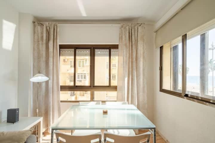 Apartamento playa Victoria Apartment in Cadiz