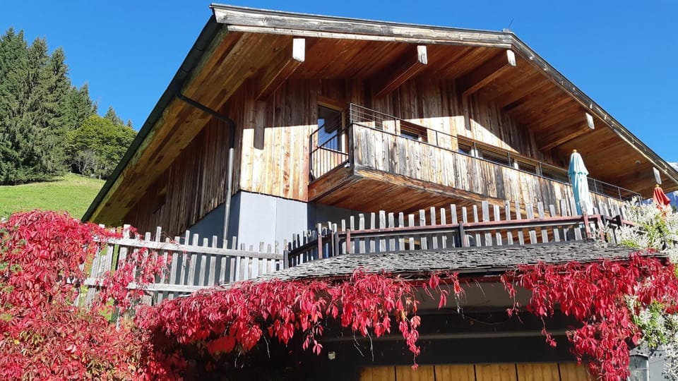 Property building, Balcony/Terrace