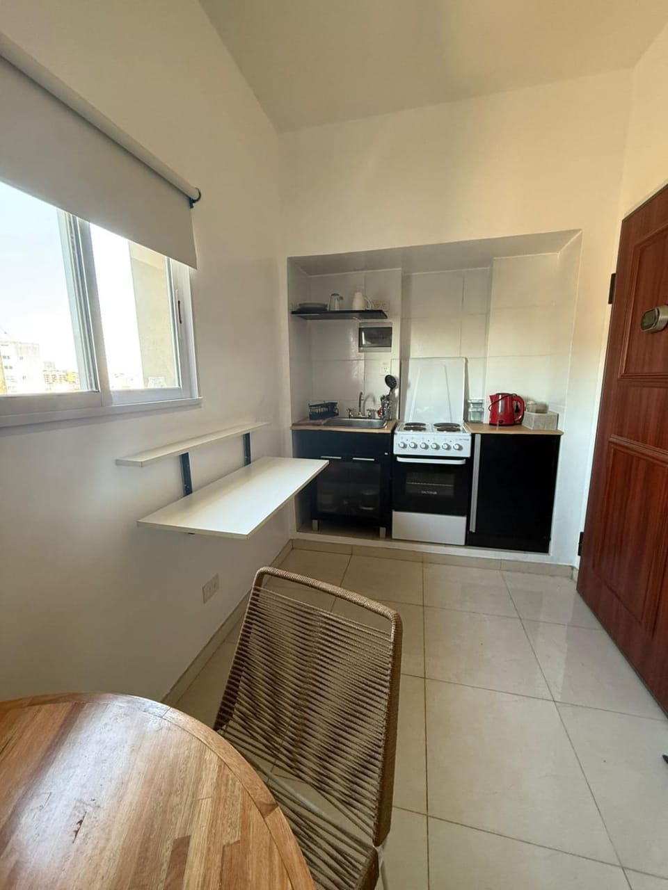 Kitchen or kitchenette, oven, stove