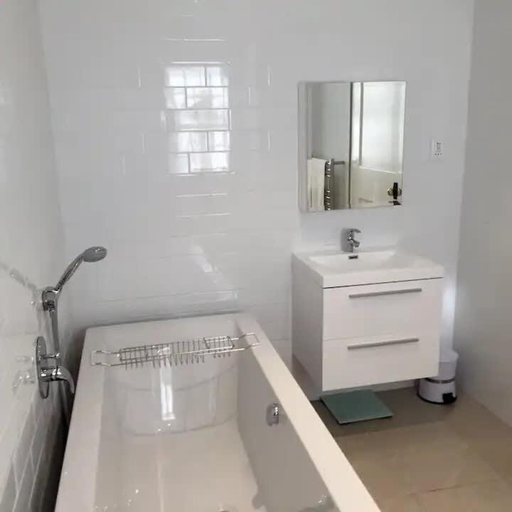 Langebaan 4 Bedroom Holiday Home House in Western Cape