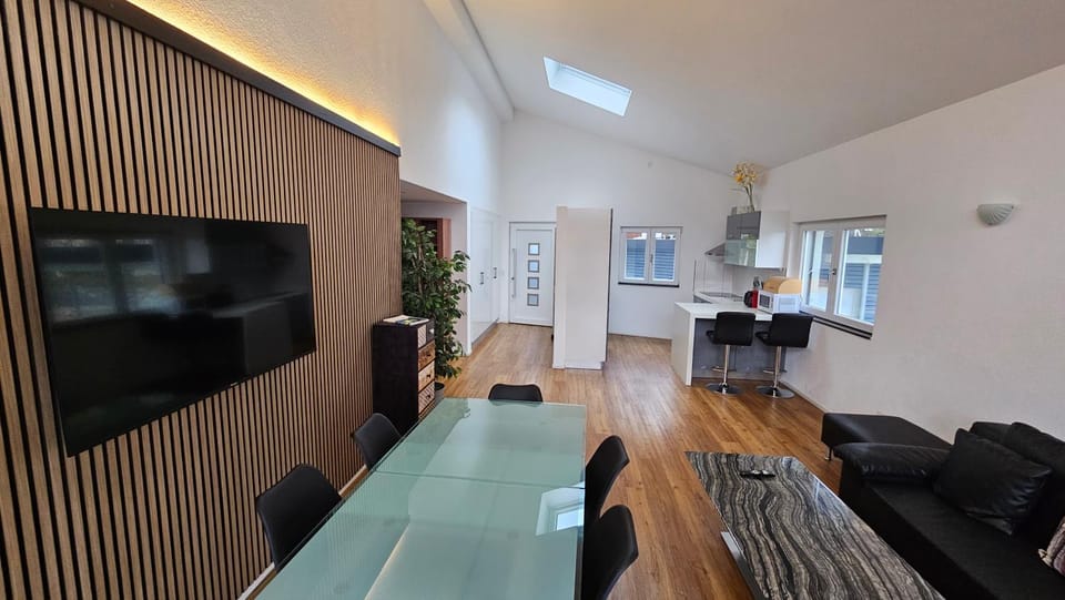 TV and multimedia, Living room, kitchen