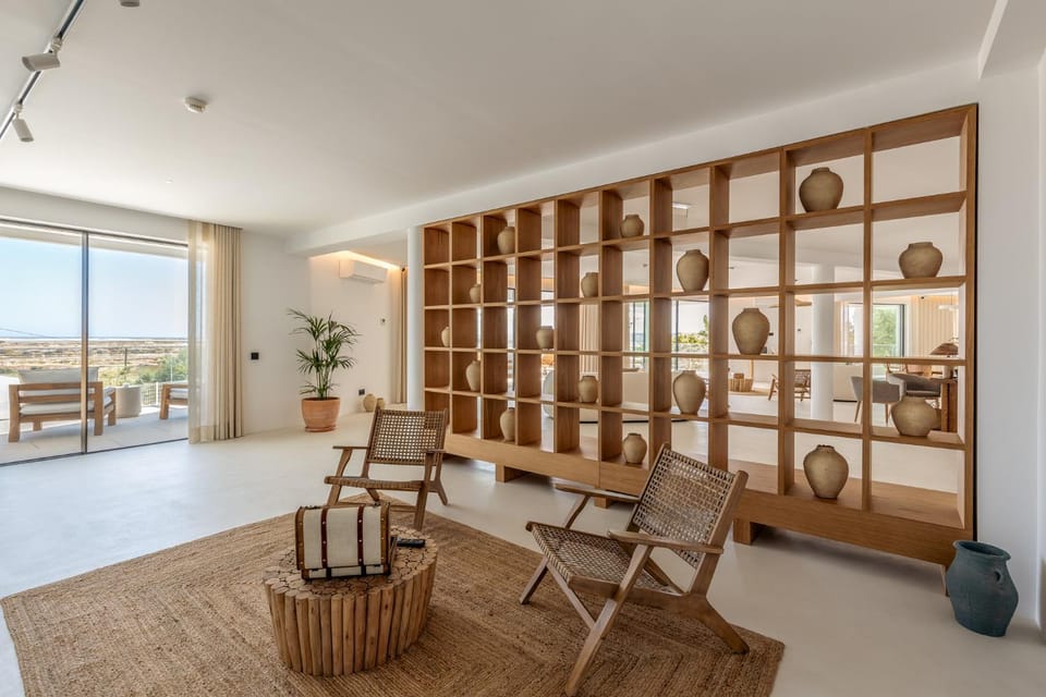 Communal lounge/ TV room, Internal: Not applicable to any particular room