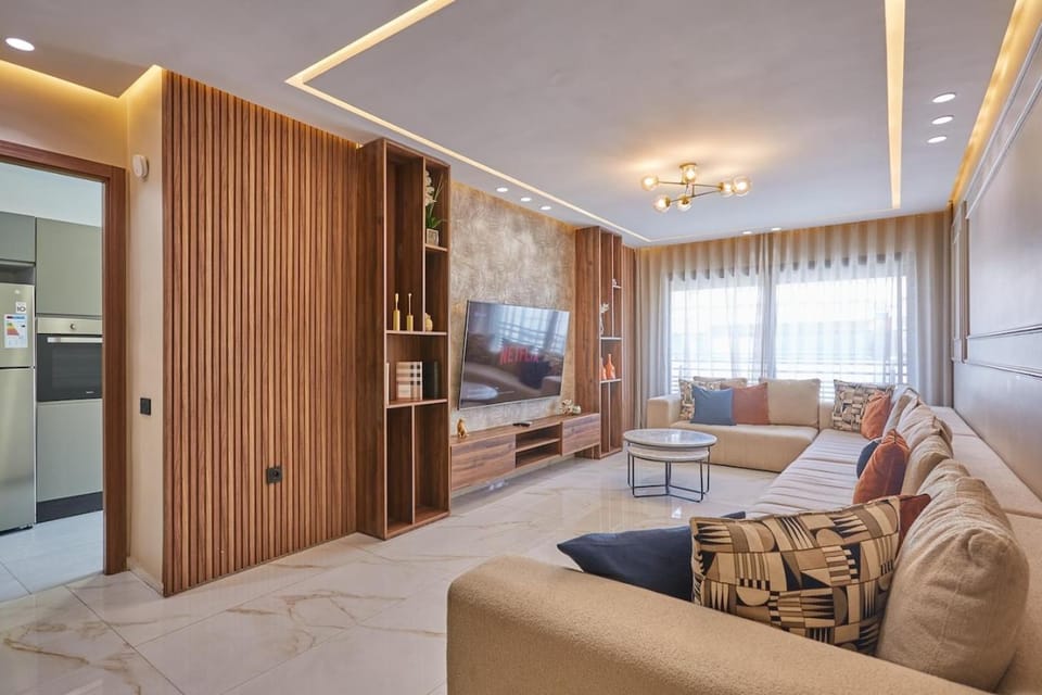 Discover Casablanca Stay in our 3-Bed Gem with Parking Apartment in Casablanca
