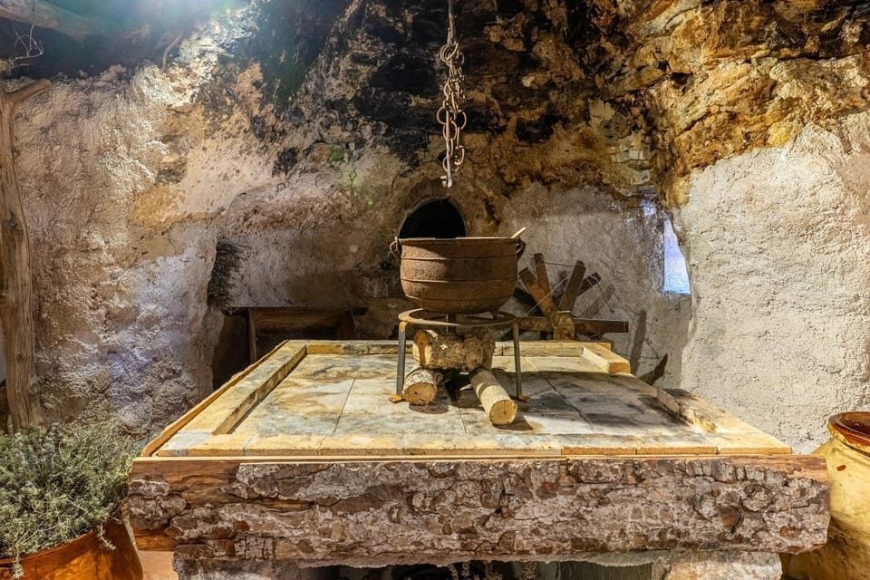 Antique House Orlec House in Primorje-Gorski Kotar County