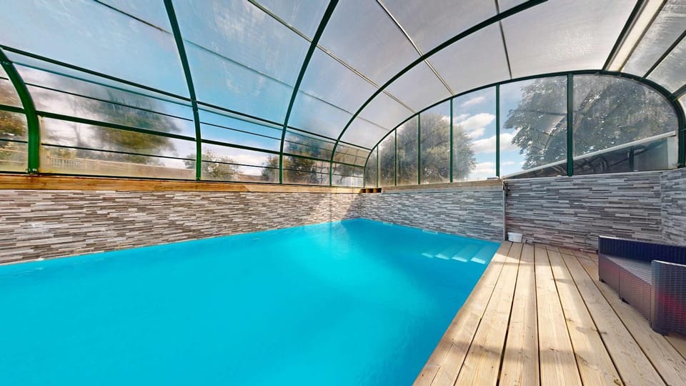 La Clef Decamp Domaine de Lalie 20pers piscine tennis, 8min mer House in Brittany