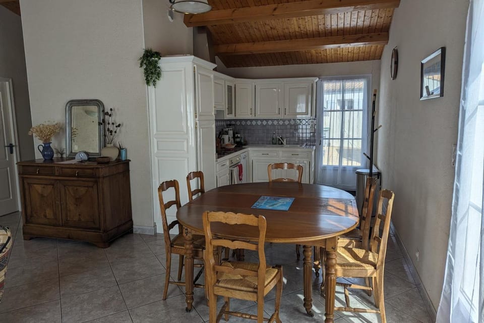 Lovely house with garden close to the beach House in Sainte-Marie-de-Ré