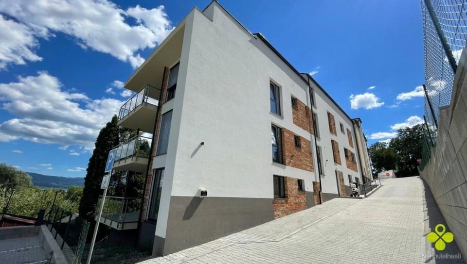 PENTHOUSE BUTTERFLY - Bojnice Apartment in Slovakia