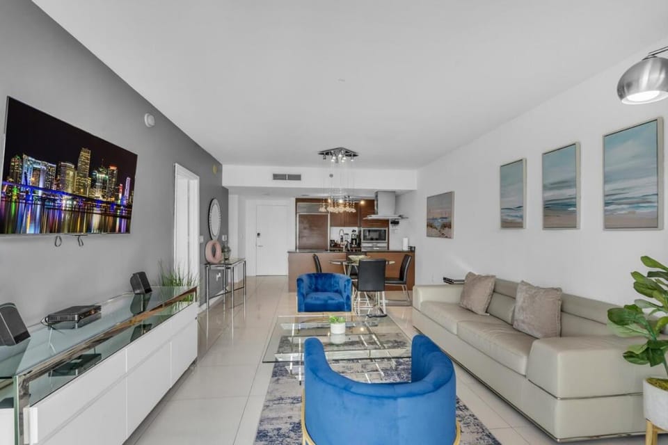 Lovely 1BR W Icon Brickell-FREE SPA Apartment in Brickell