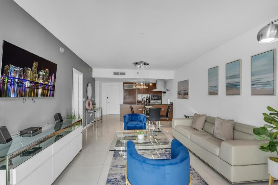 Lovely 1BR W Icon Brickell-FREE SPA Apartment in Brickell