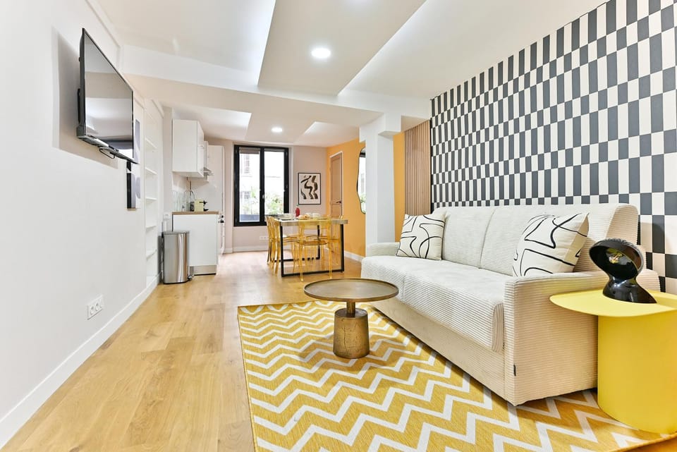 Living room, Photo of the whole room, Seating area