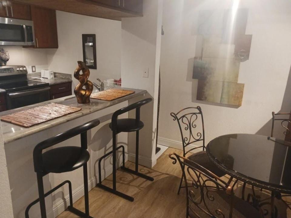 Huge 1 Bedroom in Heart of Kihei Apartment in Kihei