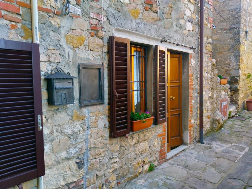 Property building, Day