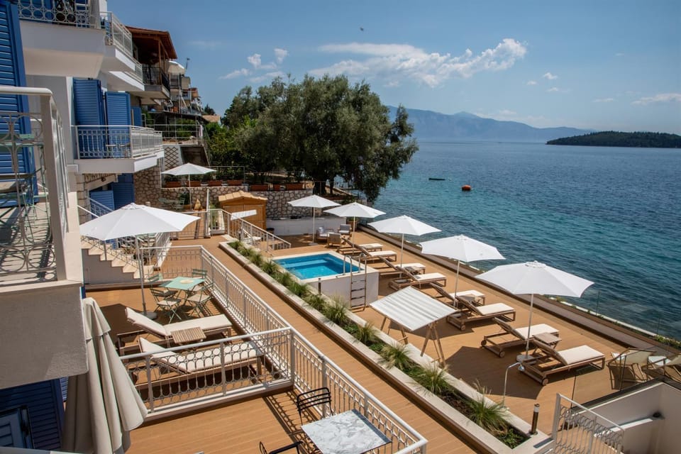 Property building, Day, View (from property/room), Balcony/Terrace, Beach, Sea view