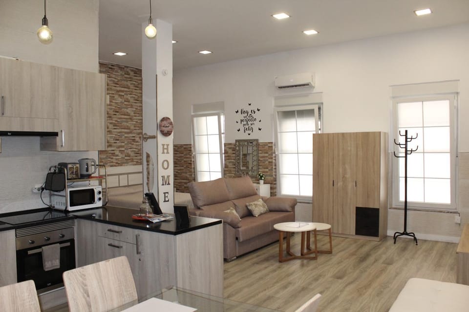 Kitchen or kitchenette, Living room