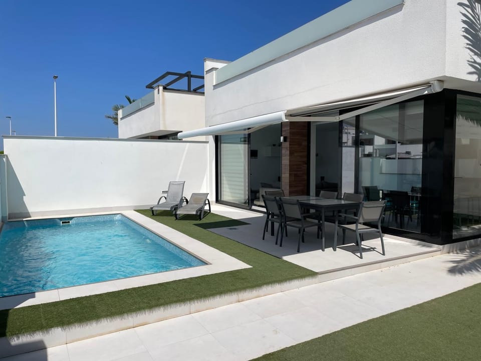 Property building, Garden