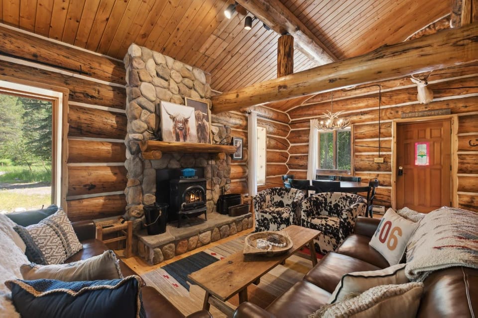 Apres Chalet House in Glacier National Park