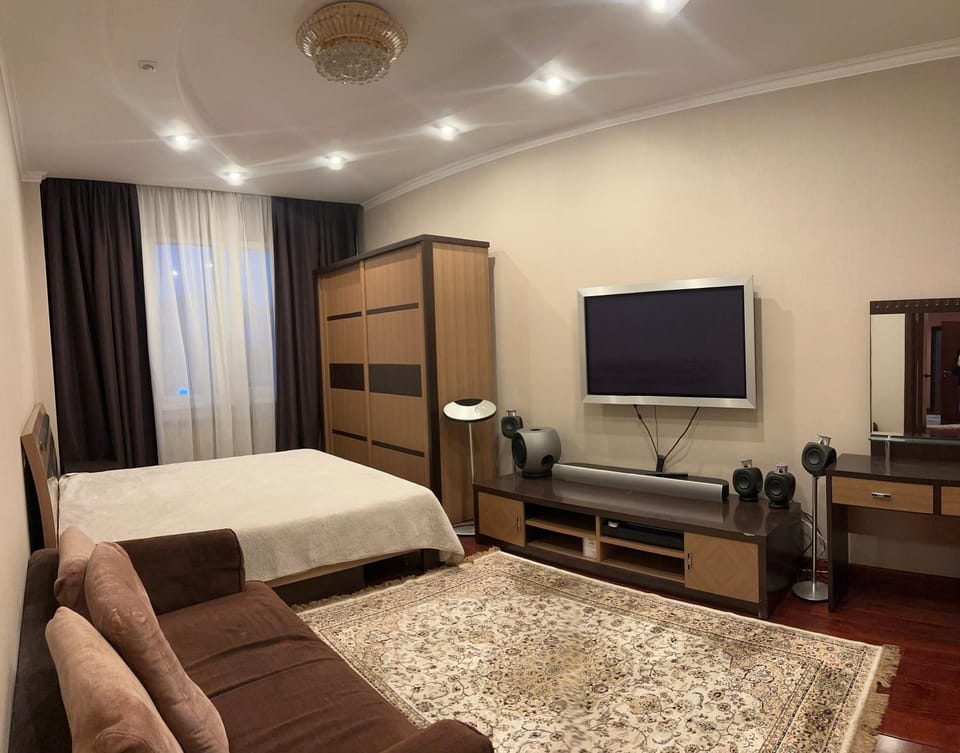 4 комнатная квартира Apartment in Almaty