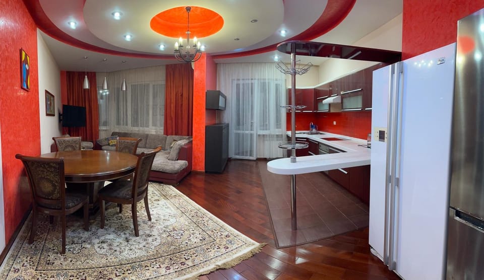 4 комнатная квартира Apartment in Almaty
