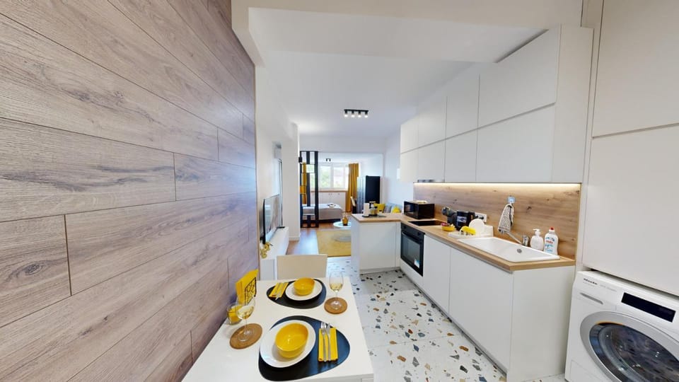 Coffee/tea facilities, Kitchen or kitchenette, Food and drinks, Dining area, Food, minibar, pet friendly, stove, toaster