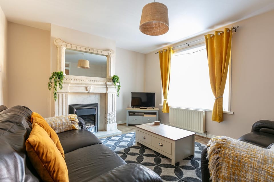 Communal lounge/ TV room, TV and multimedia, Lounge or bar