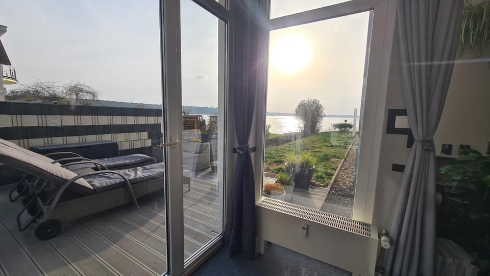 View (from property/room), Balcony/Terrace, Seating area, Garden view