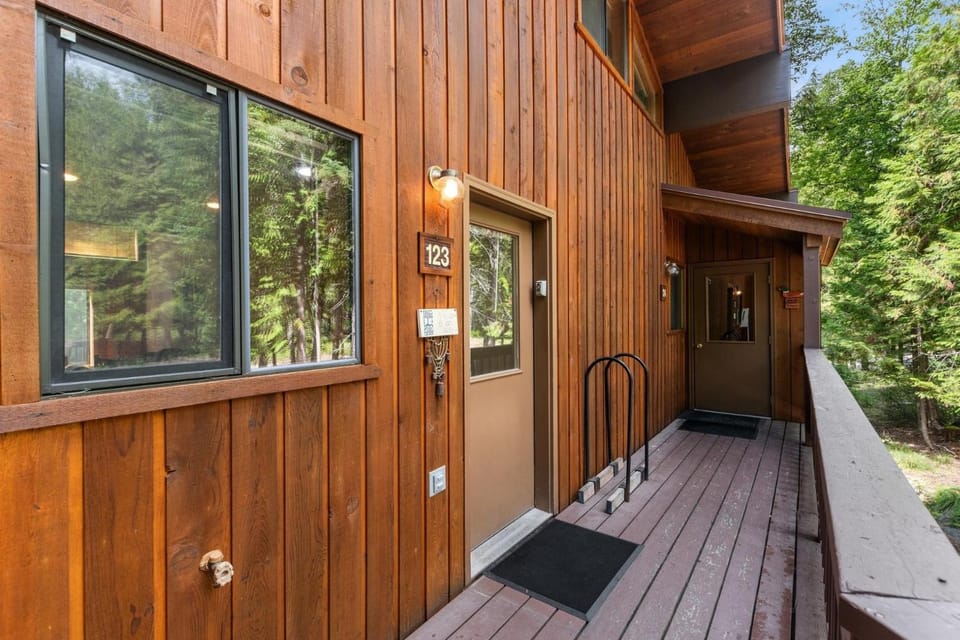 Ptarmigan Hideout House in Whitefish